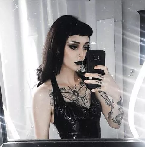 1upv= 3 pics in your DM 1 comment=surprise