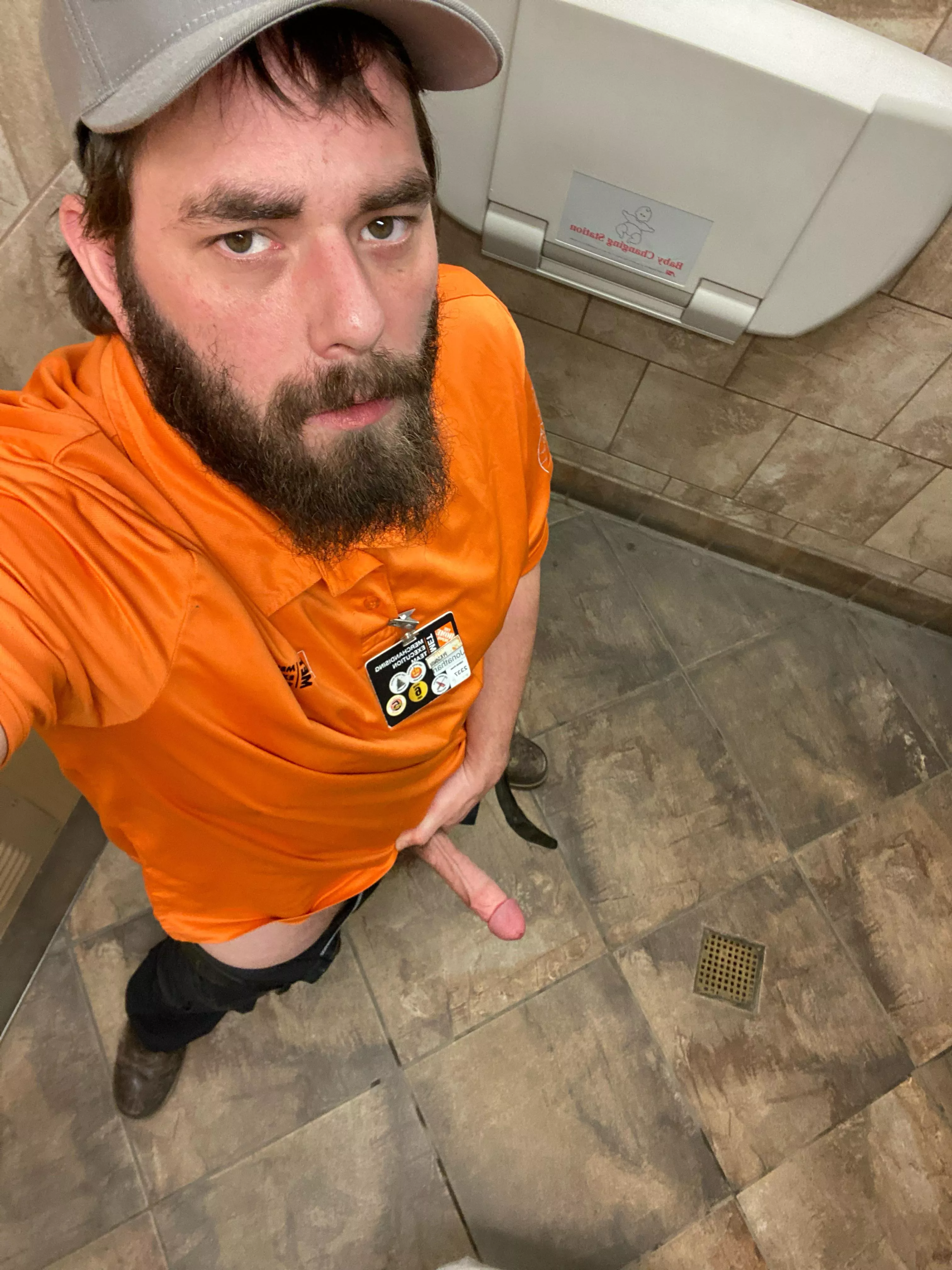 [35] Cum find me bro’s