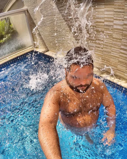 [35] Dad is ready to have a beautiful day of bonding.