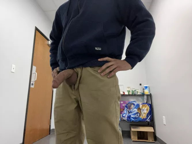 [36] My manager asked if I’m working hard or hardly working….. definitely working hard