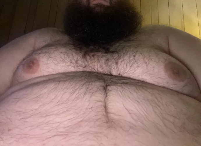Any ladies here that actually like big hairy bearded guys? Let’s chat.