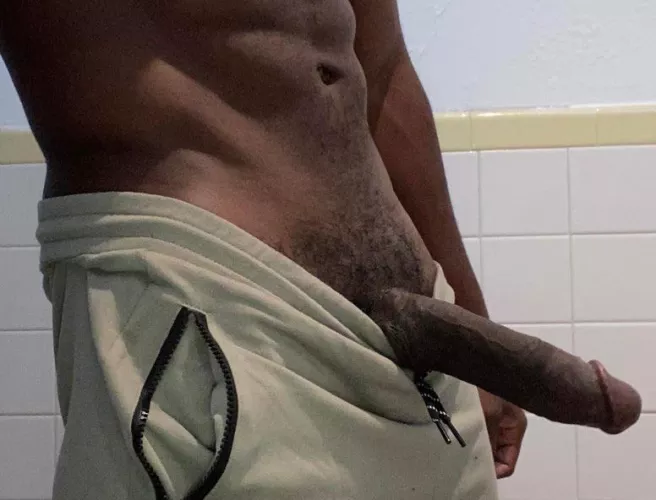 Come get this Christmas dick 😈😈