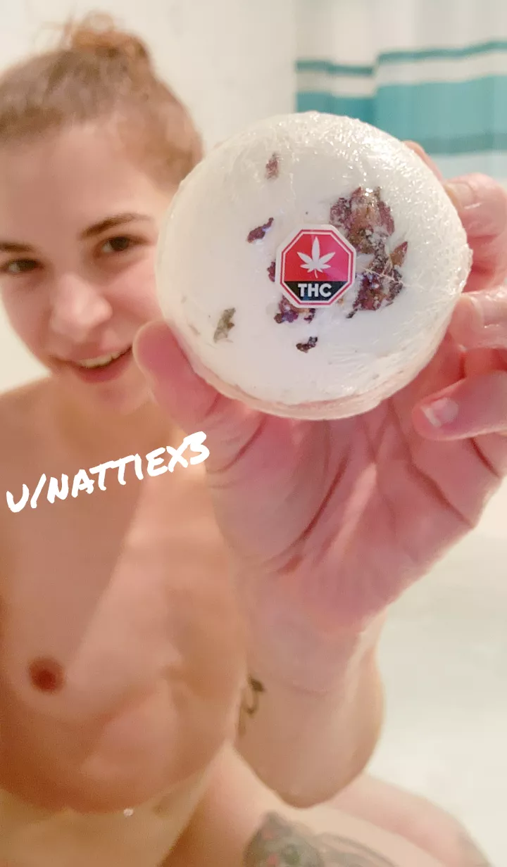 come take a bath with me?