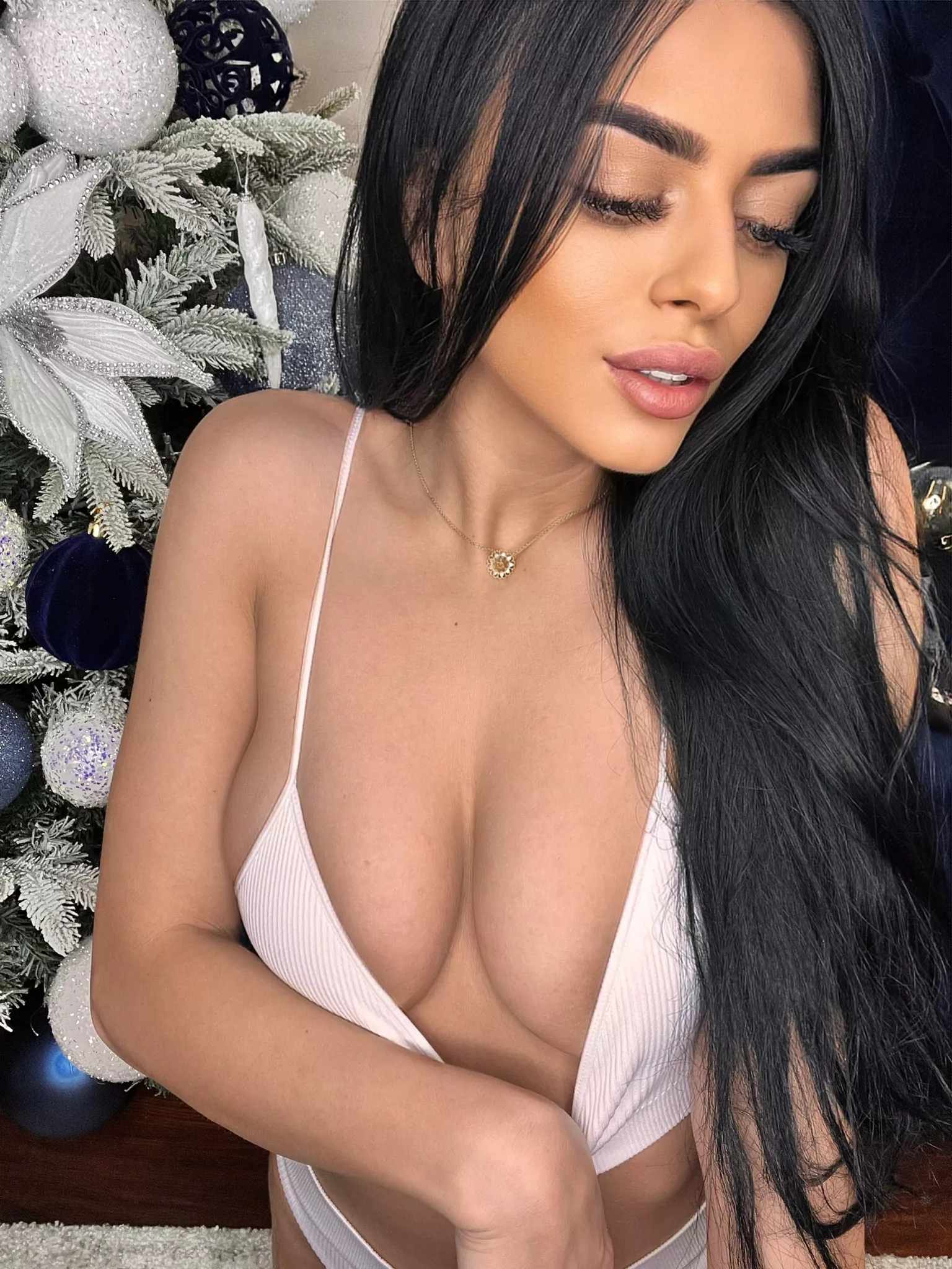 dear Santa,am I on your naughty list?🙈