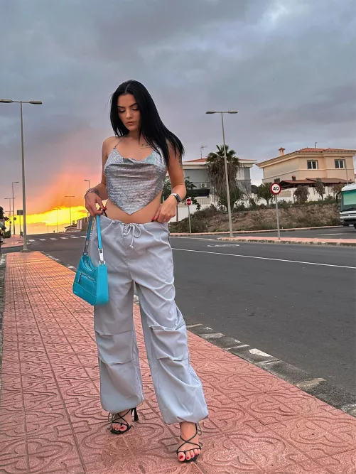 Do you like my croptop?