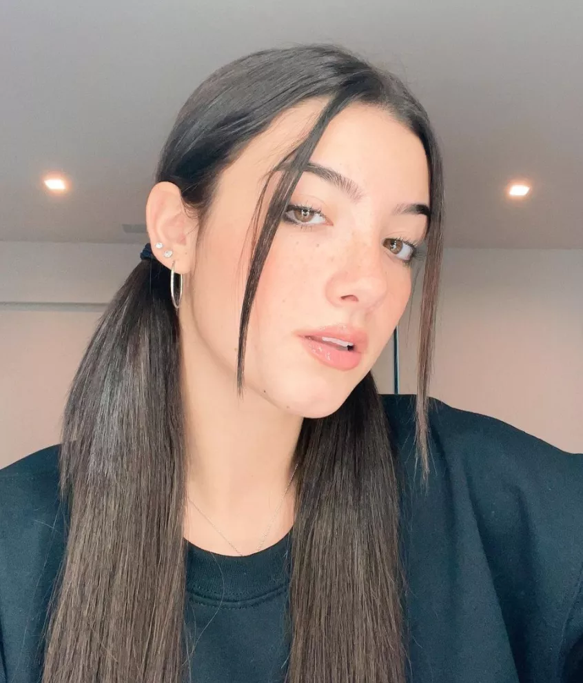 does anyone need a femboy?