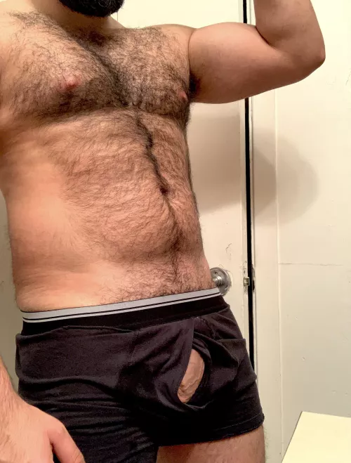 Ever wondered what a young arab bro’s musky boxers smell like?