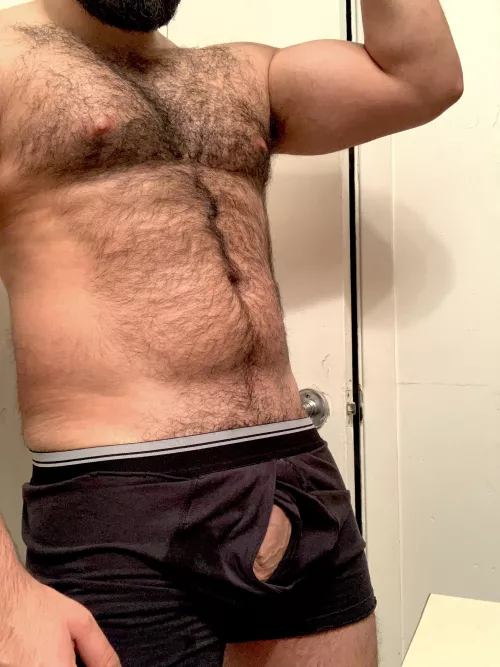 Ever wondered what a young arab bro’s musky boxers smell like?