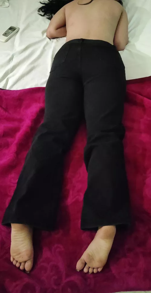 (f) POV: you are my tinder date 😋