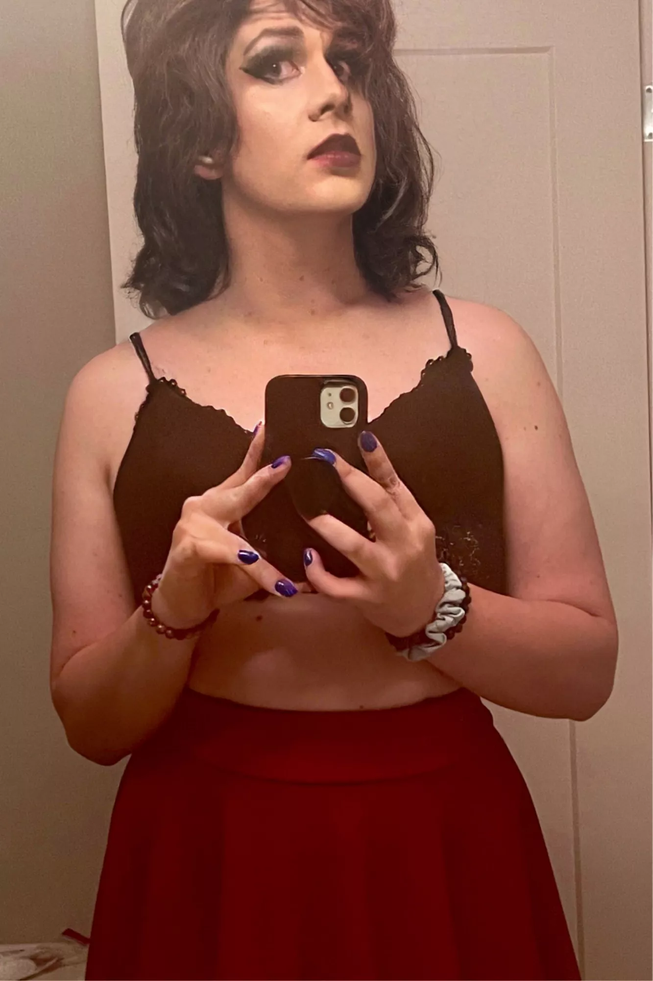 Girly vibes, hint of darkness 😚