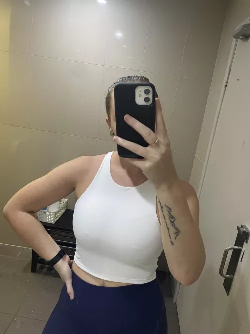 Gym distractions or motivation maybe