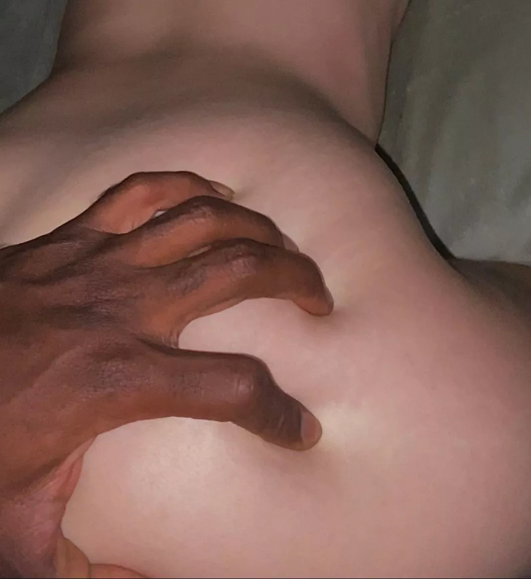 He said he was going out of town for Christmas and wanted some dick before he left.