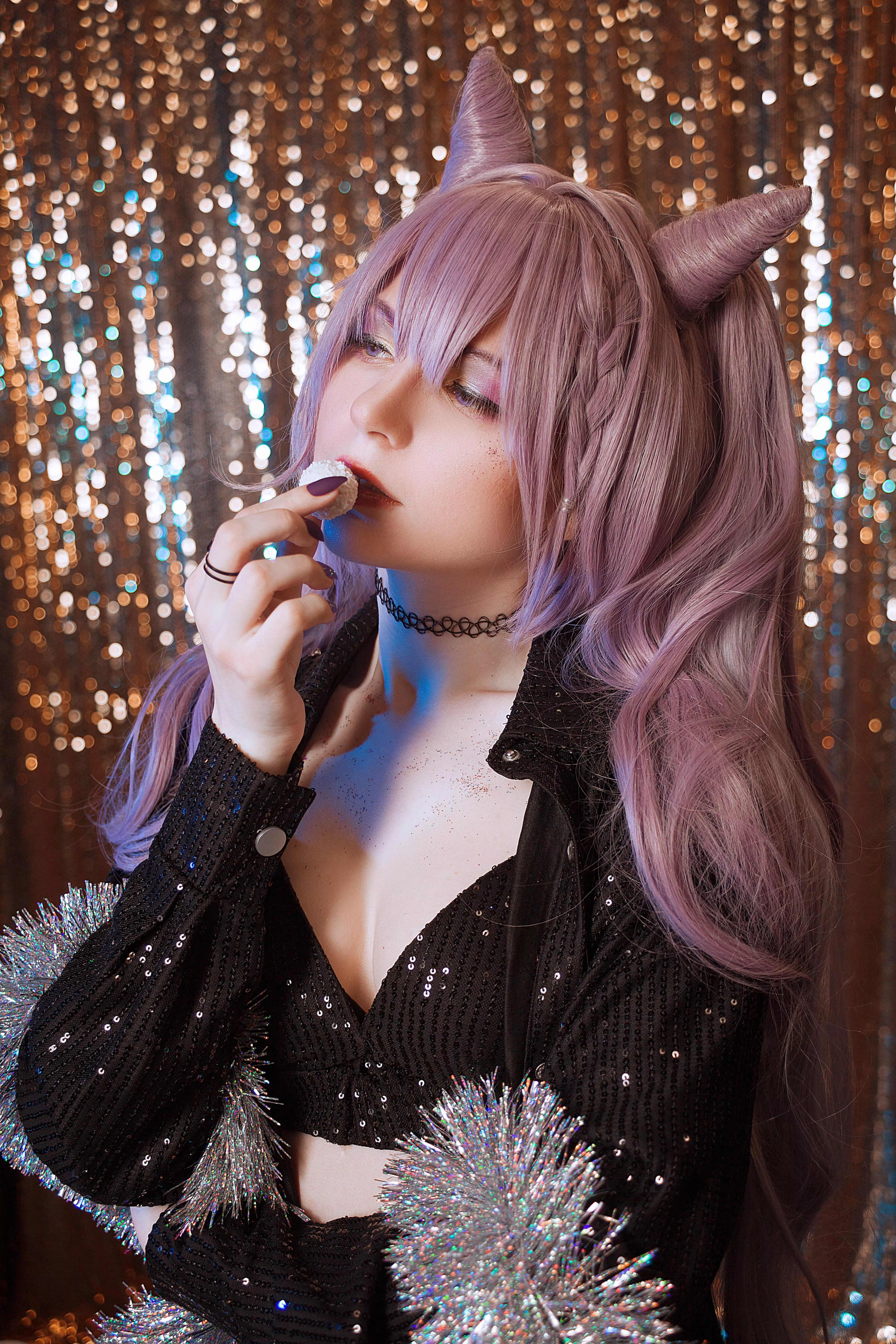 Holiday Keqing by Taromilk