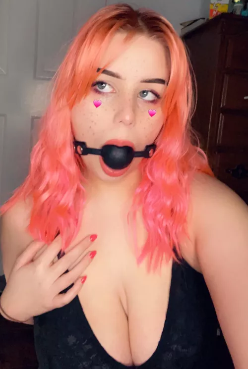 How I great daddy at the door before my [f]ace fuck