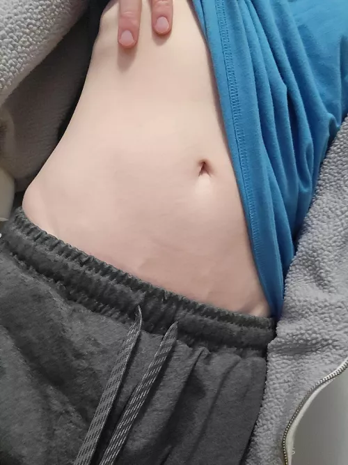 how would you break in your new 5'3 105lb femboyyy present?