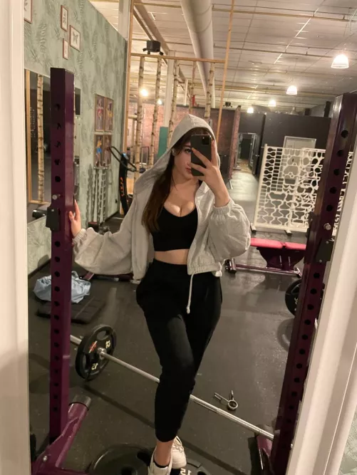 if there were just someone to train with 🙄