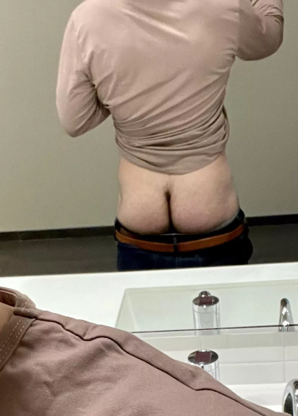 Just needed a quick 👀 in the bathroom at work