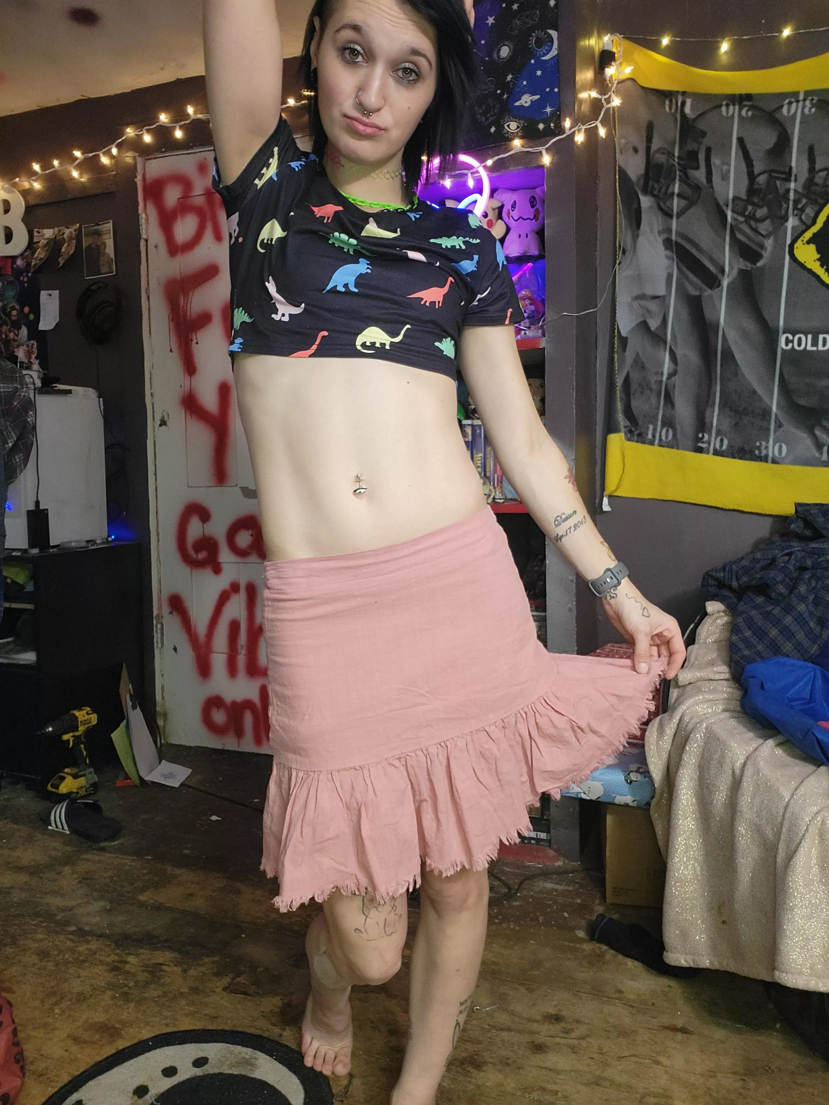 lemme be your lil fuck toy🤤