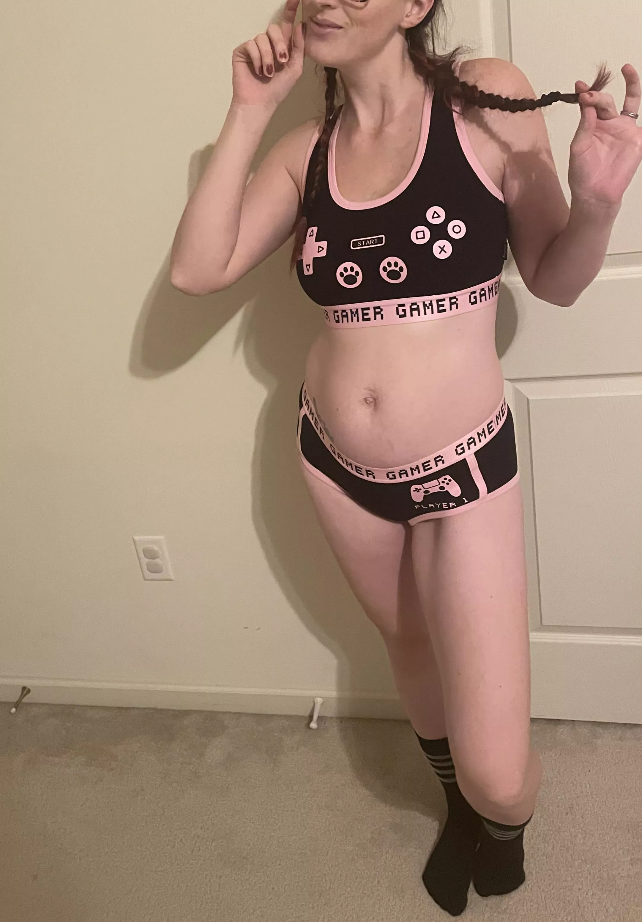 Let’s play some COD [f]