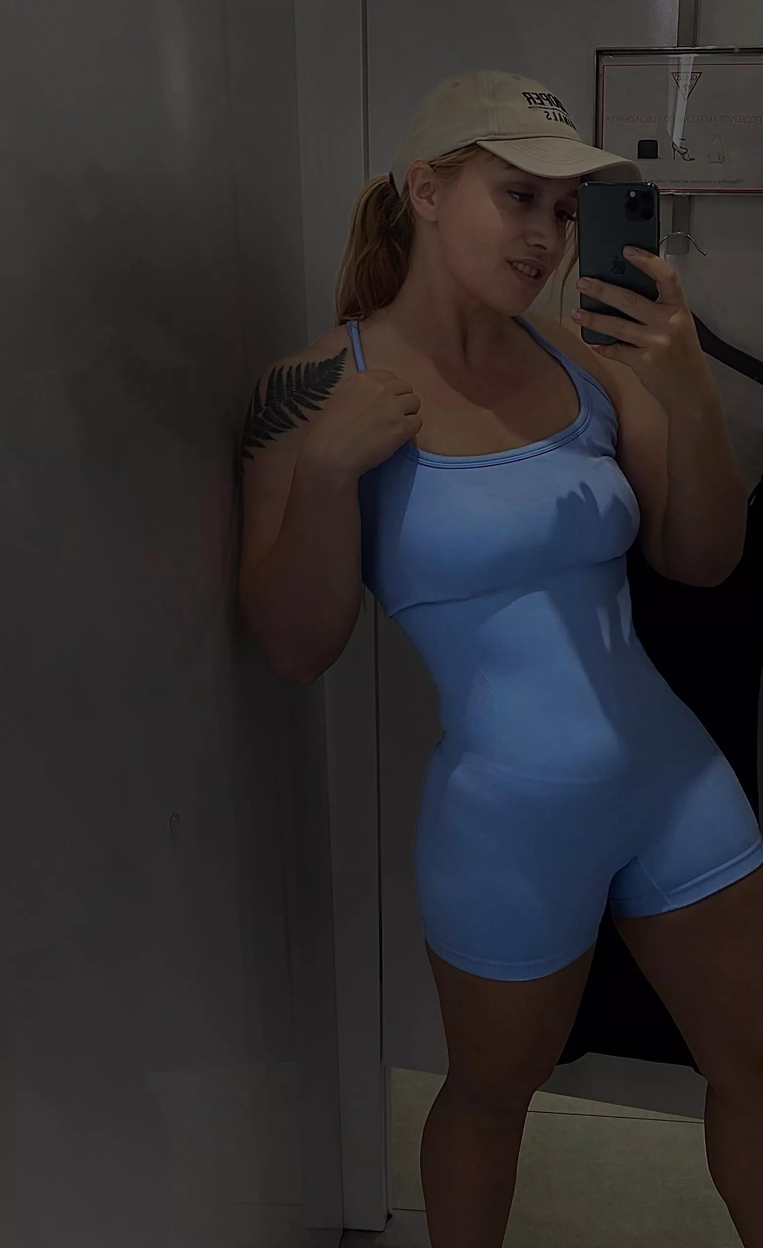 looks good? wear this to workout?😝