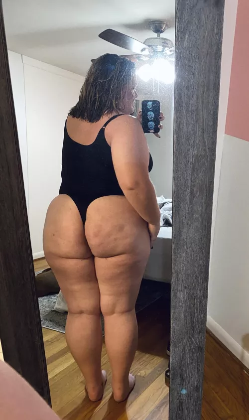 lots of room for handprints 😈