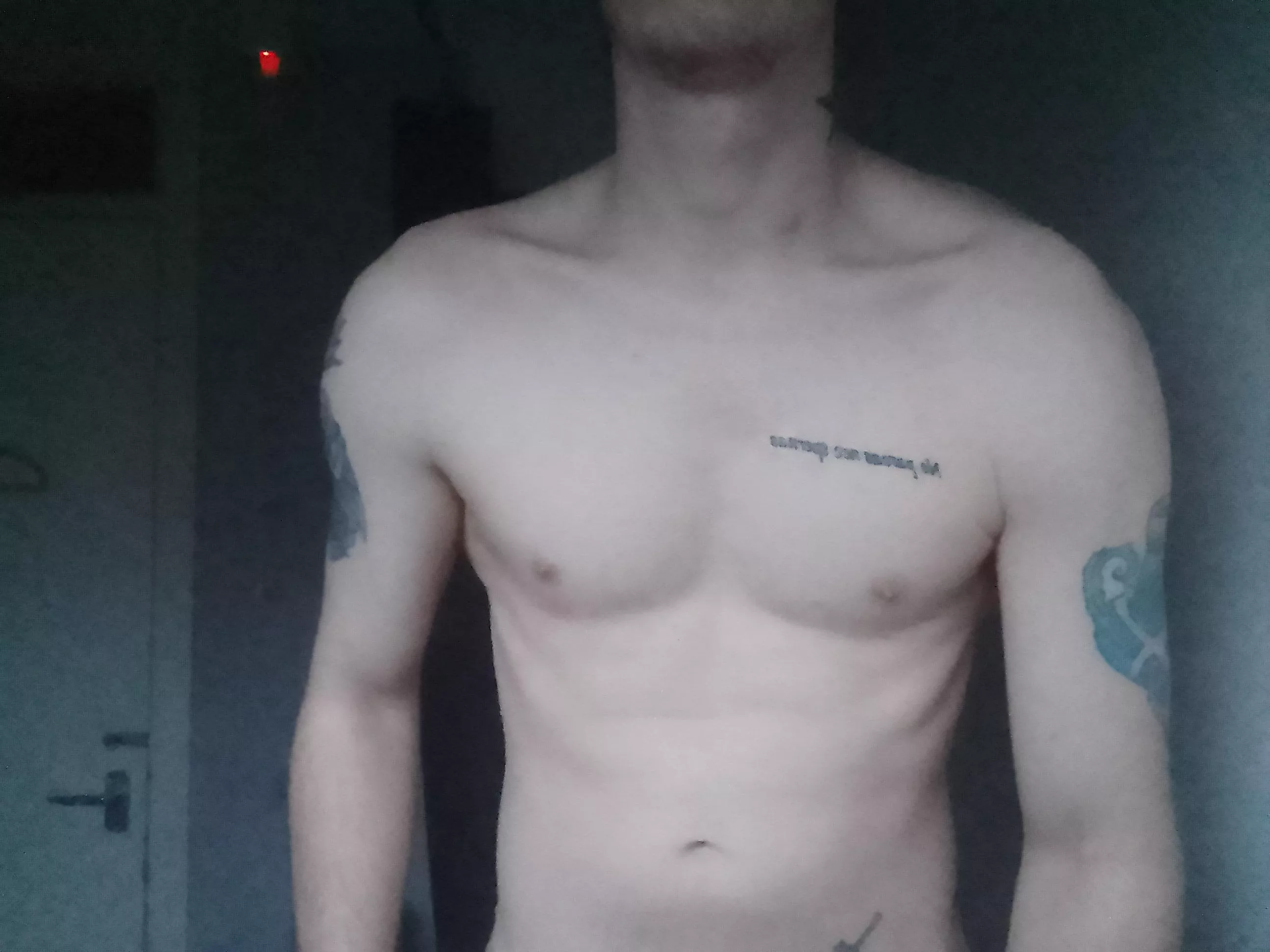 (M) doing my best for topless weather 😊😜