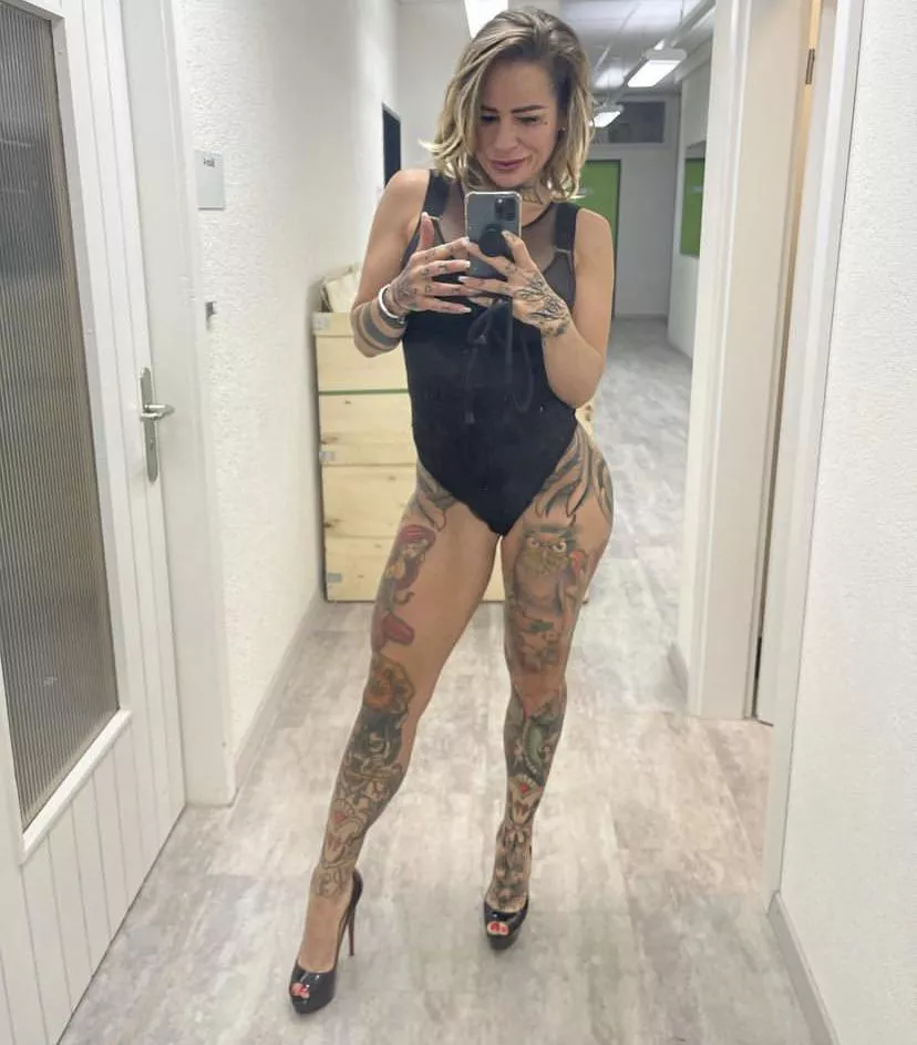 Mommy looking for someone here