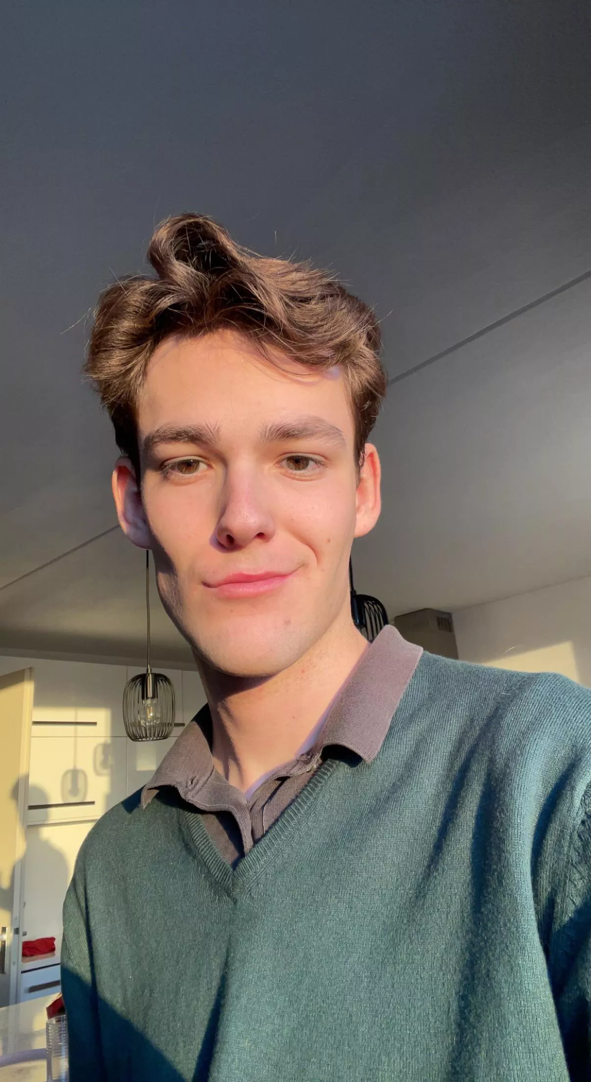 Need a little confidence boost since no guy ever flirts with me