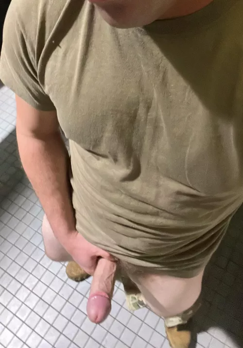 Need an airman to meet me before roll call ASAP.