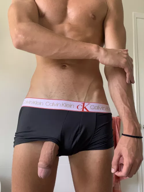 should we fuck before or after our date?