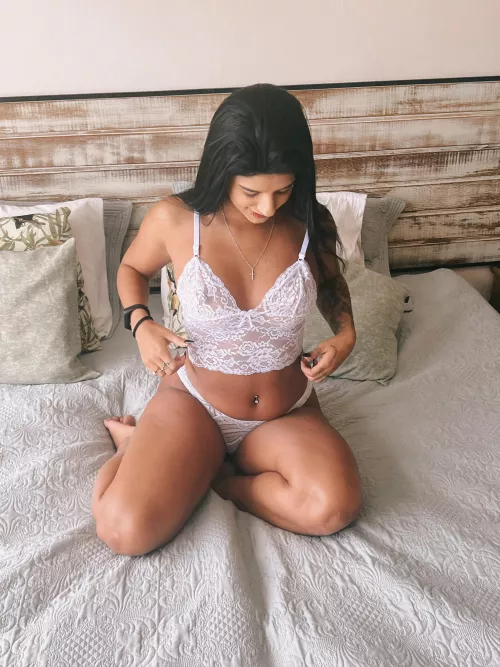 Squatting on a dick counts as leg day?