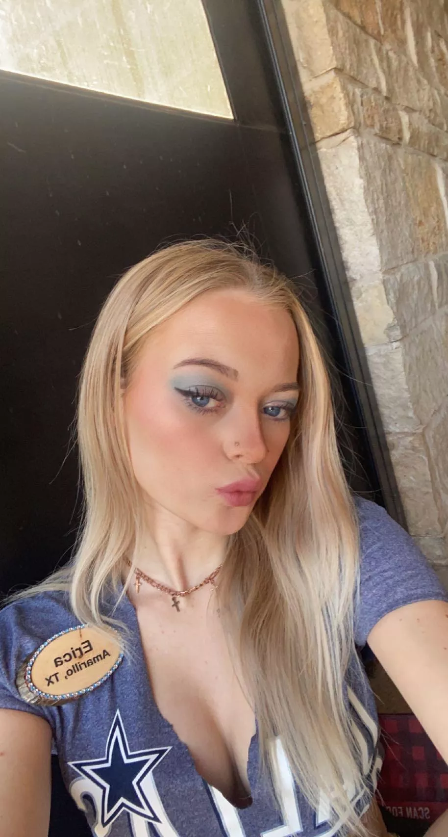 stuck at work 😤 who wants to help me 😇