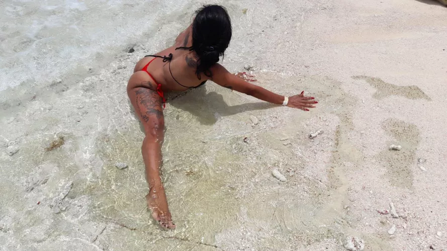 Sun and my oussy free;)