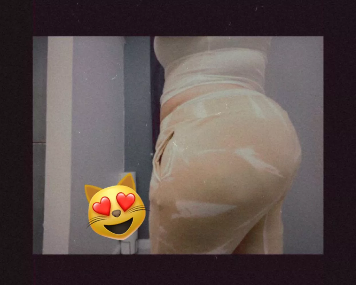 Sweatpants weather 😘💋