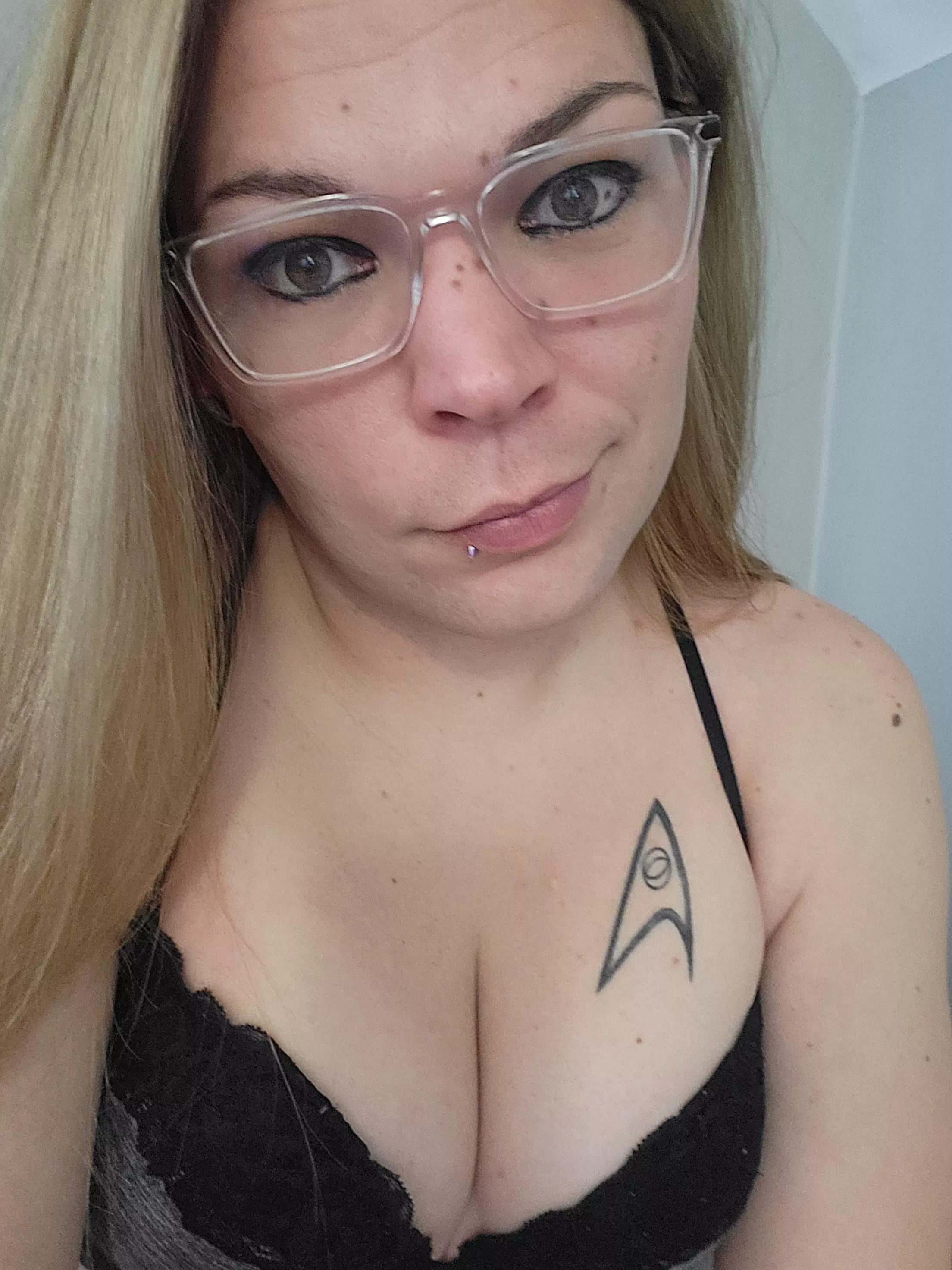 (T) Getting ready for a long night at work.