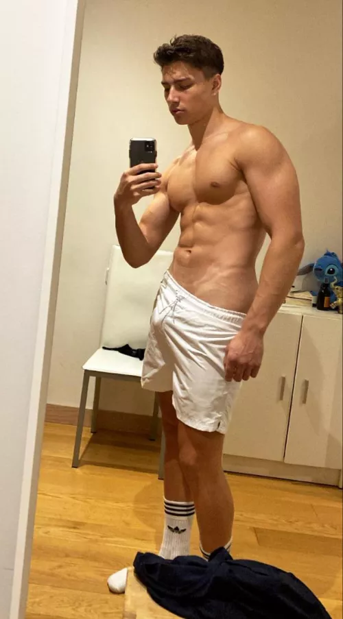 Wanna be my gym buddy?