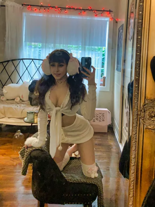 wearing these cause my sis and her bf are too noisy 🤍18f