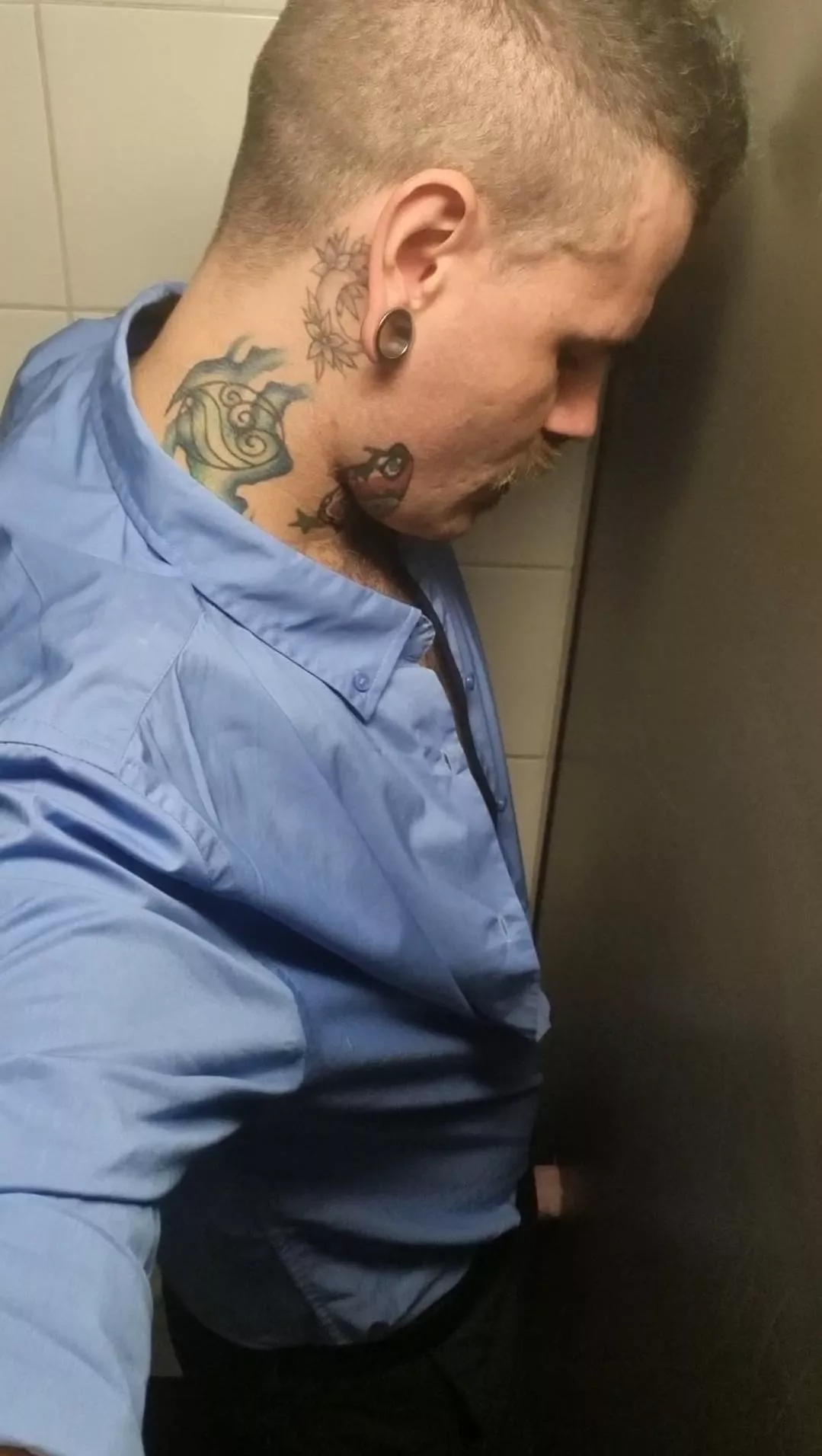 Who doesn't love a good gloryhole moment?