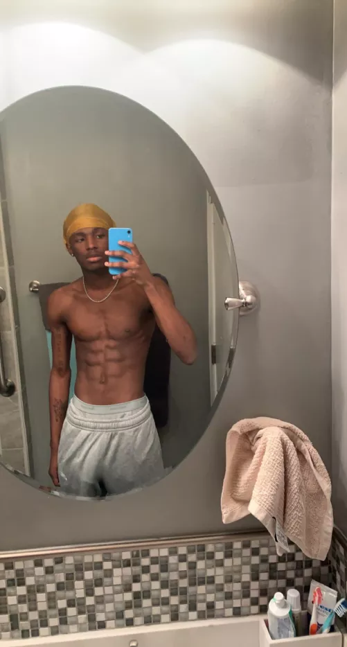 who else likes grey sweats?