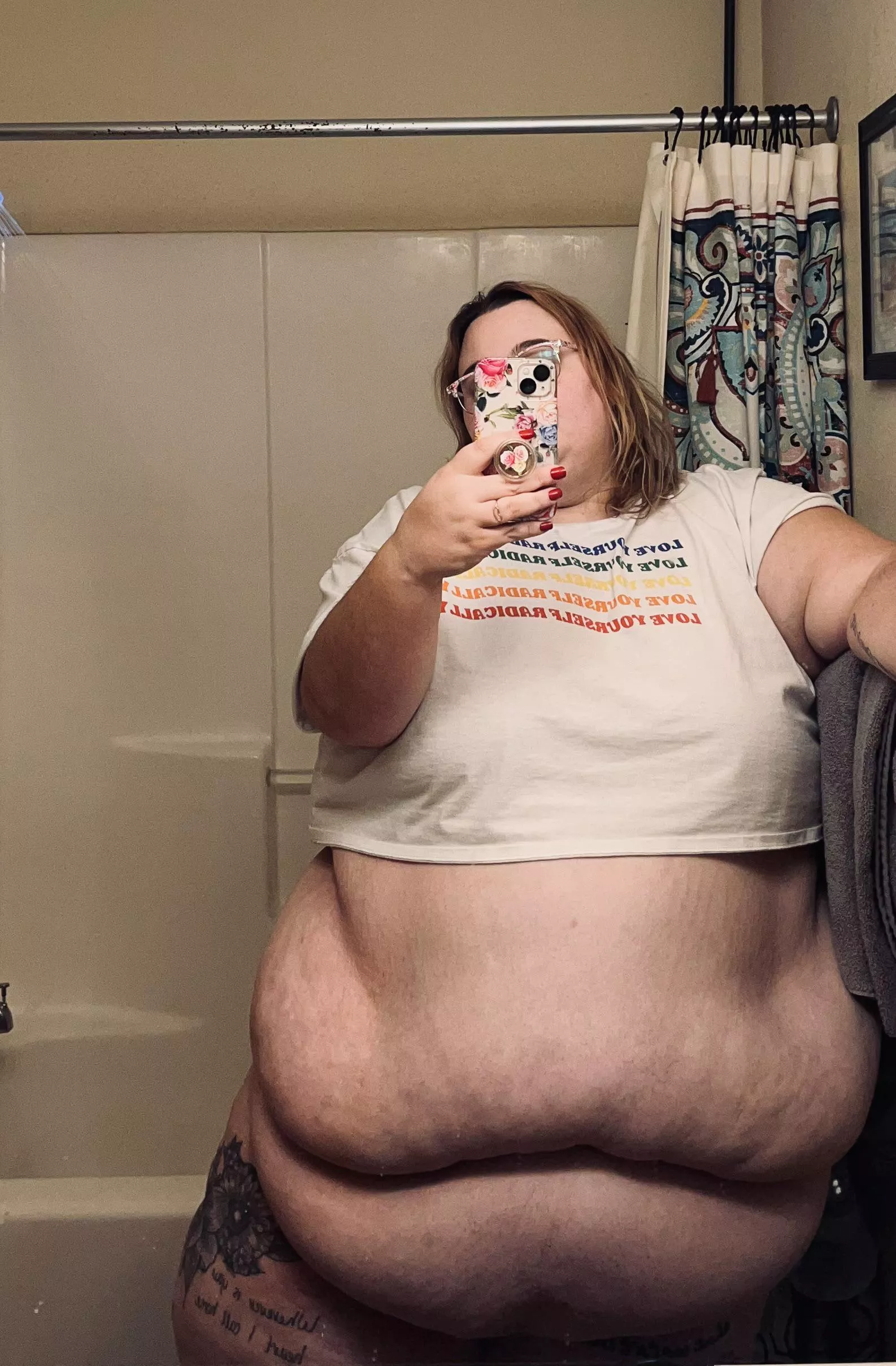 Who wants to make me their fat fucktoy???