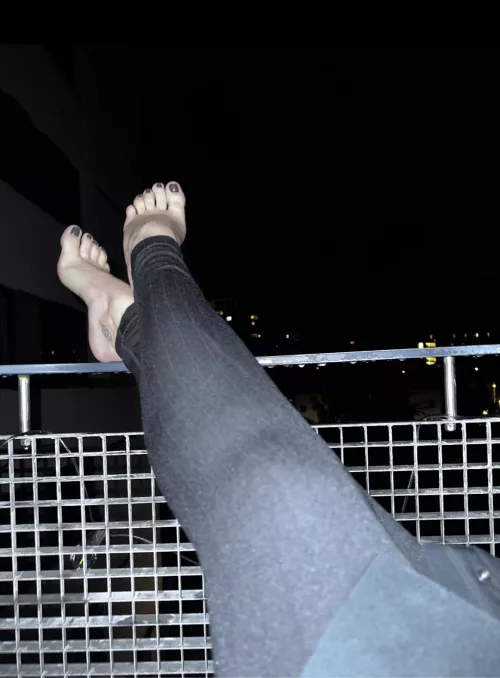 Would you worship my feet in public?
