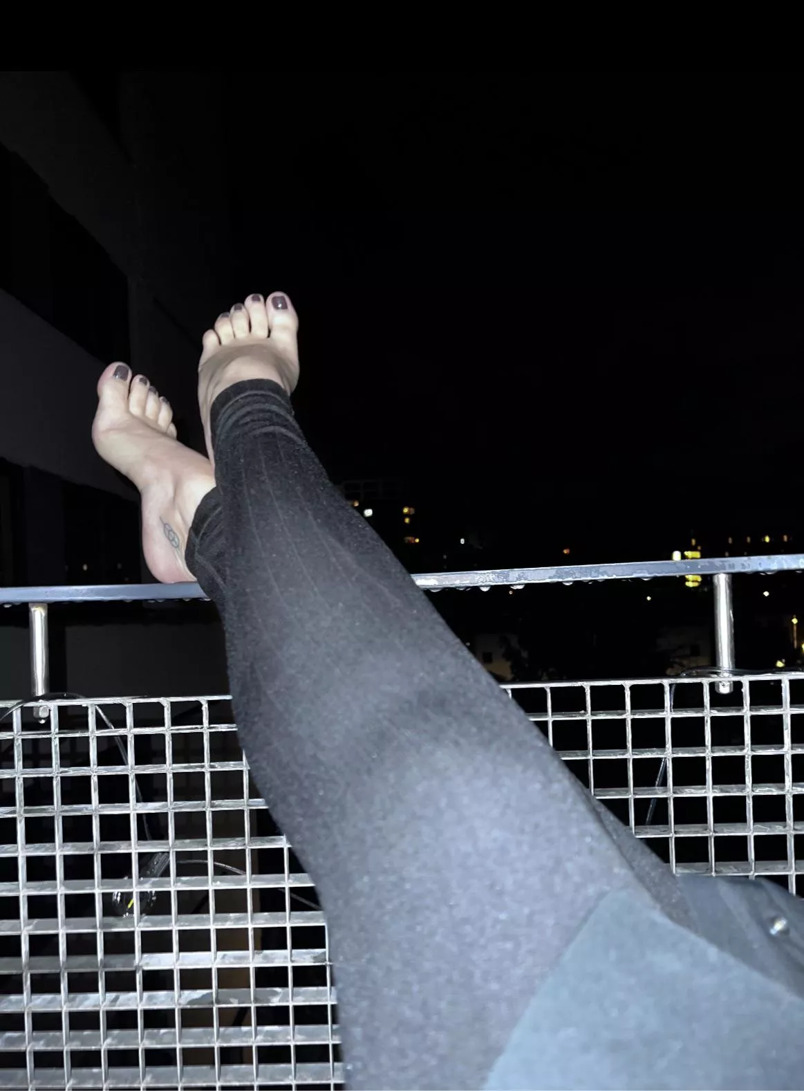 Would you worship my feet in public?