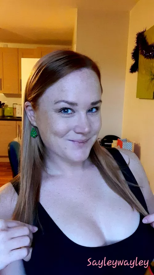 Xmas earrings are in, happy Tuesday everyone