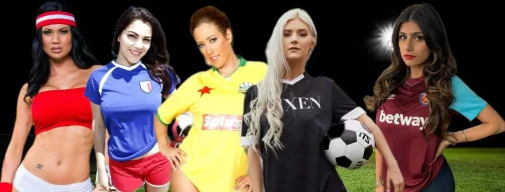 You're a soccer coach and that's your new team: select the roles for these players [GK, DF, 2 MF, STREAKER]