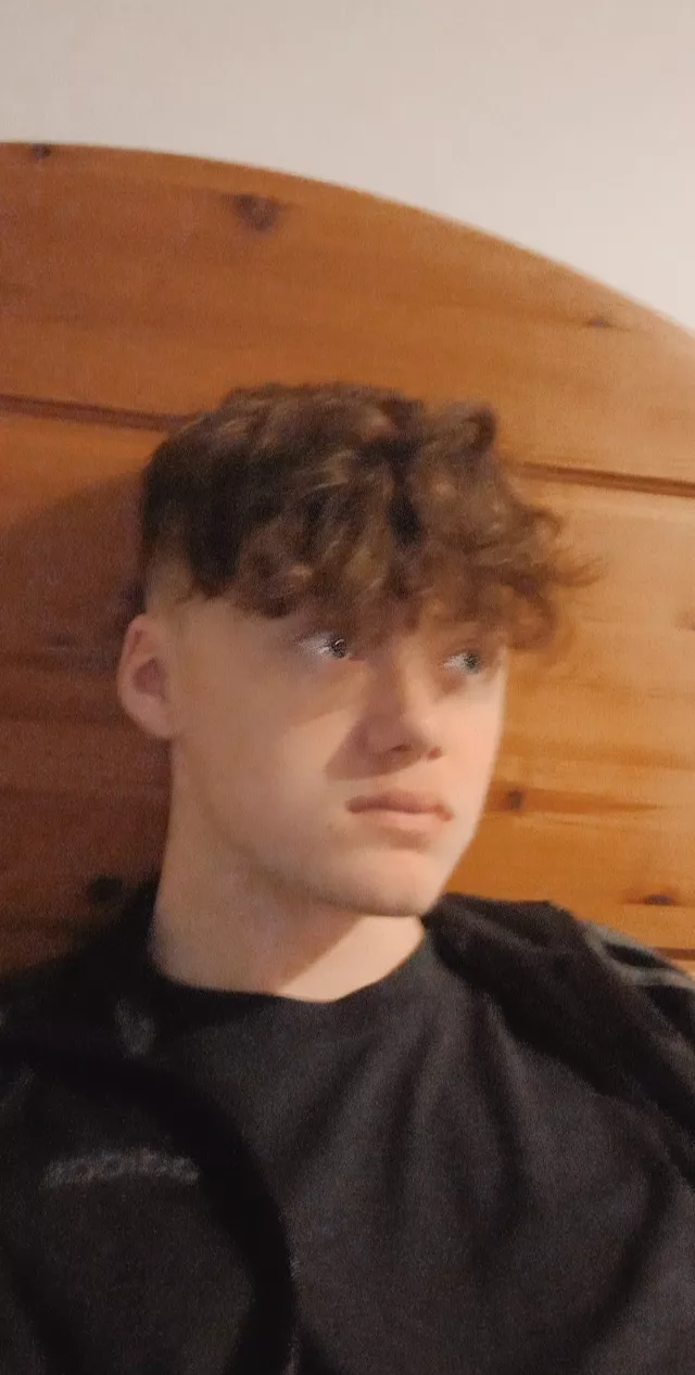 18,msg me if you would dump a load on me