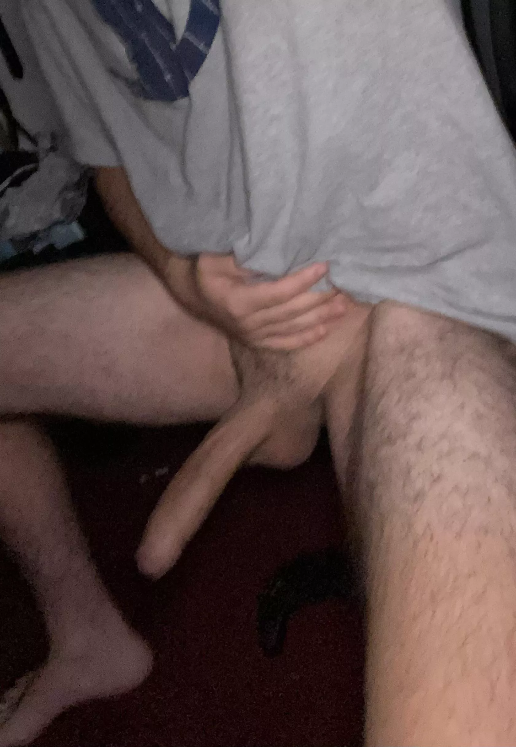 20 looking for black guys mainly but any race hmu I’m switch