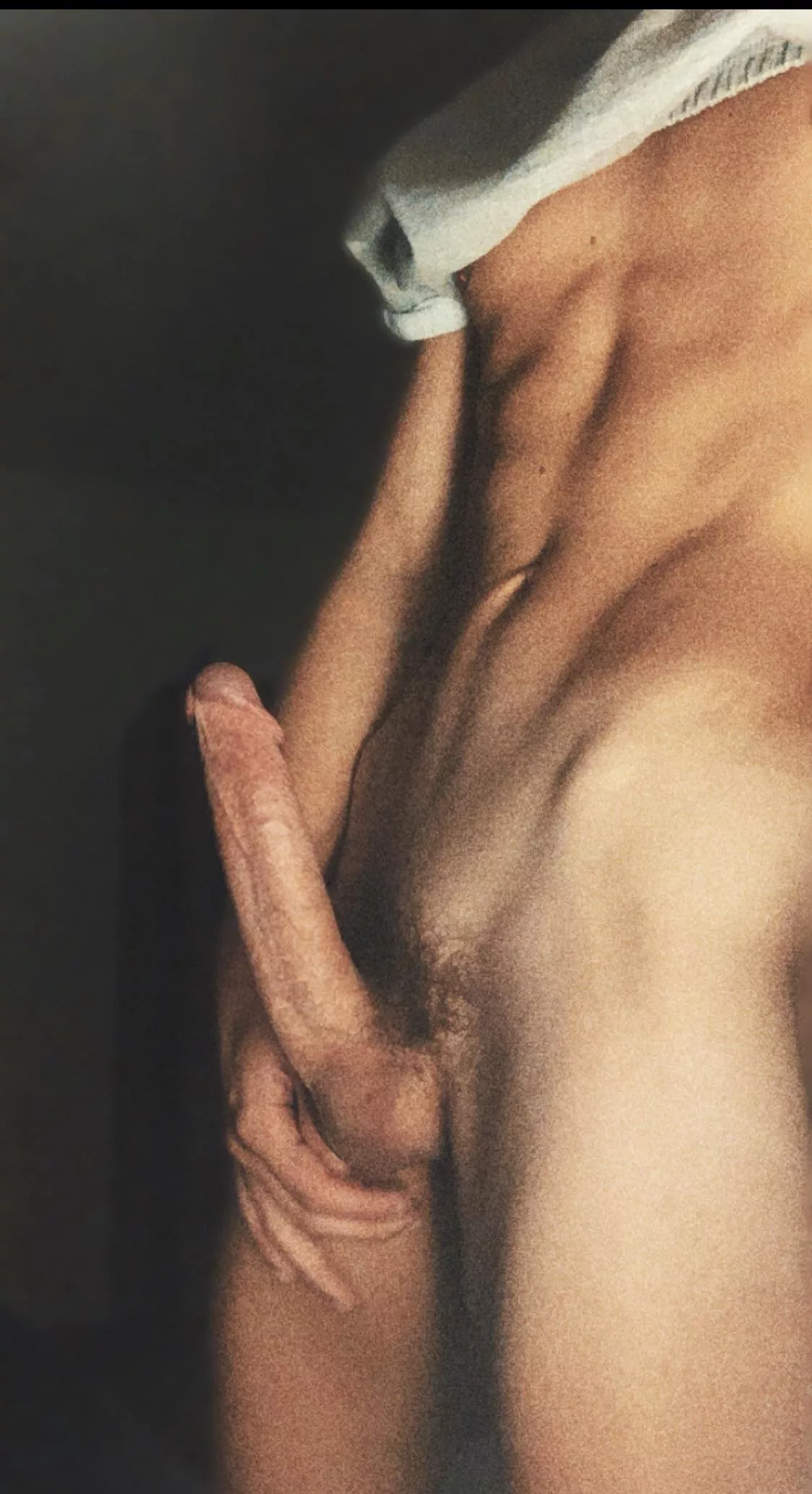 20, vers / hung+++, fit+++, twink+++ / be my age / hmu @vtwinkm20