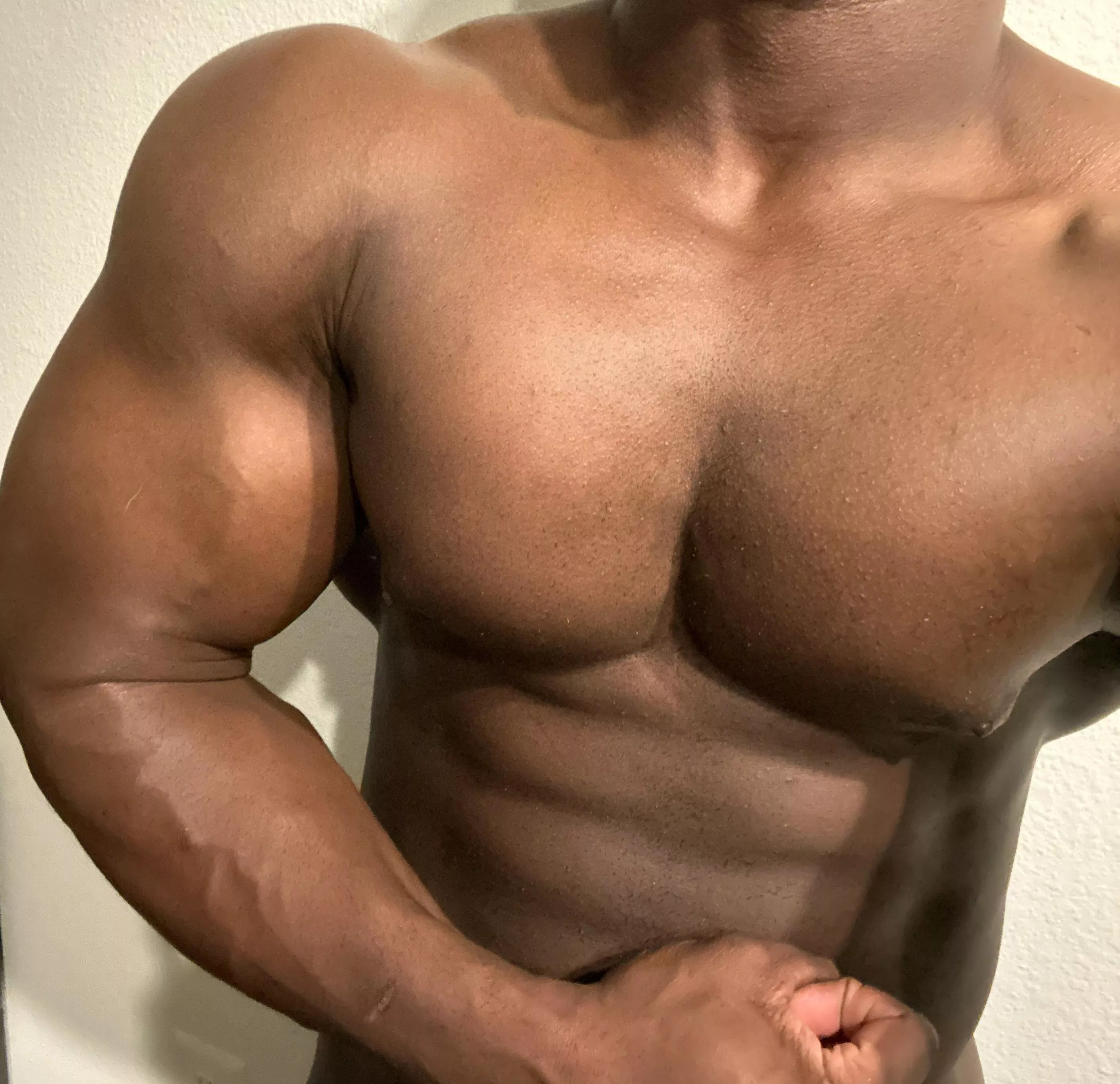 [33] post gym pump