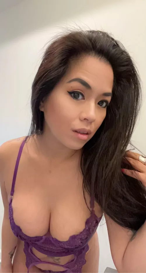 43 MILF of 3, what are you thinking right now!