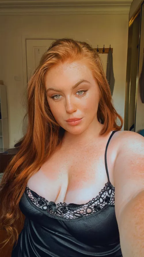 Abit of a different type of photo am I still your type?